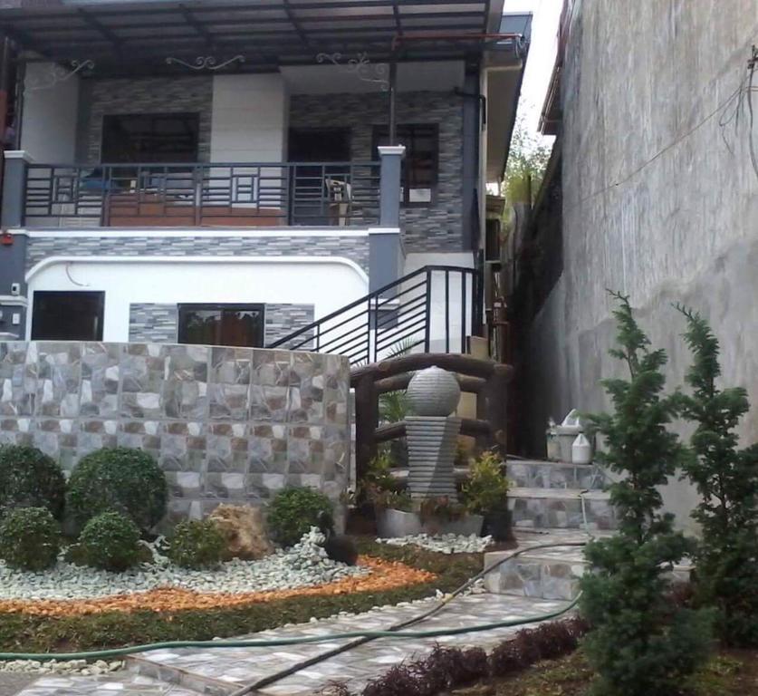 Hotel La Famille Baguio City Esterno foto